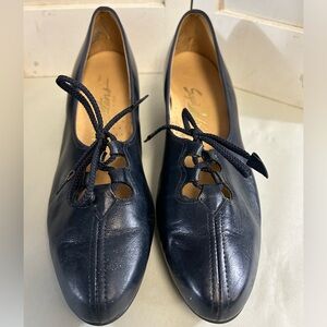 Paradise Kittens 1960’s shoes lace up wedge heel Vintage